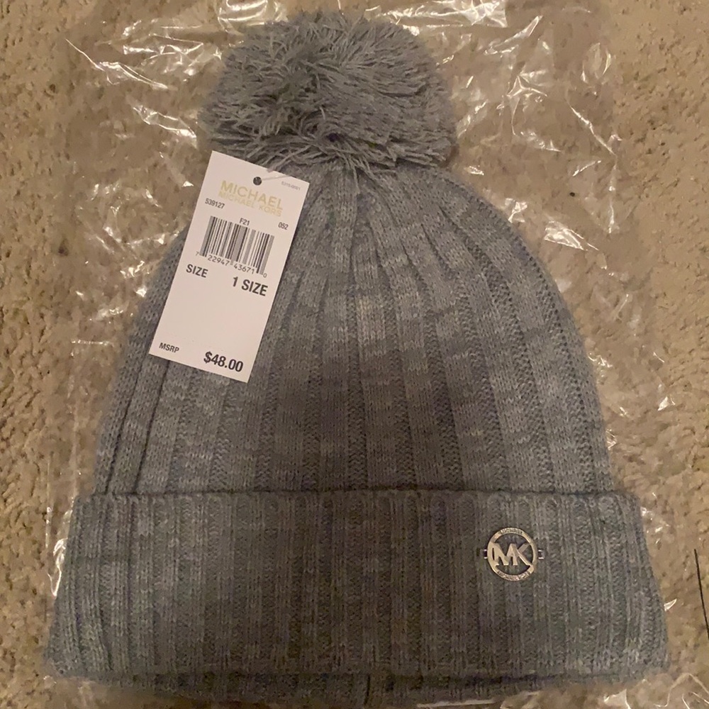 gray Michael Kors Bennie